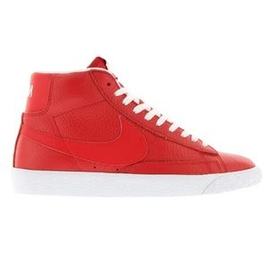 Blazer Mid Premium 'Game Red'